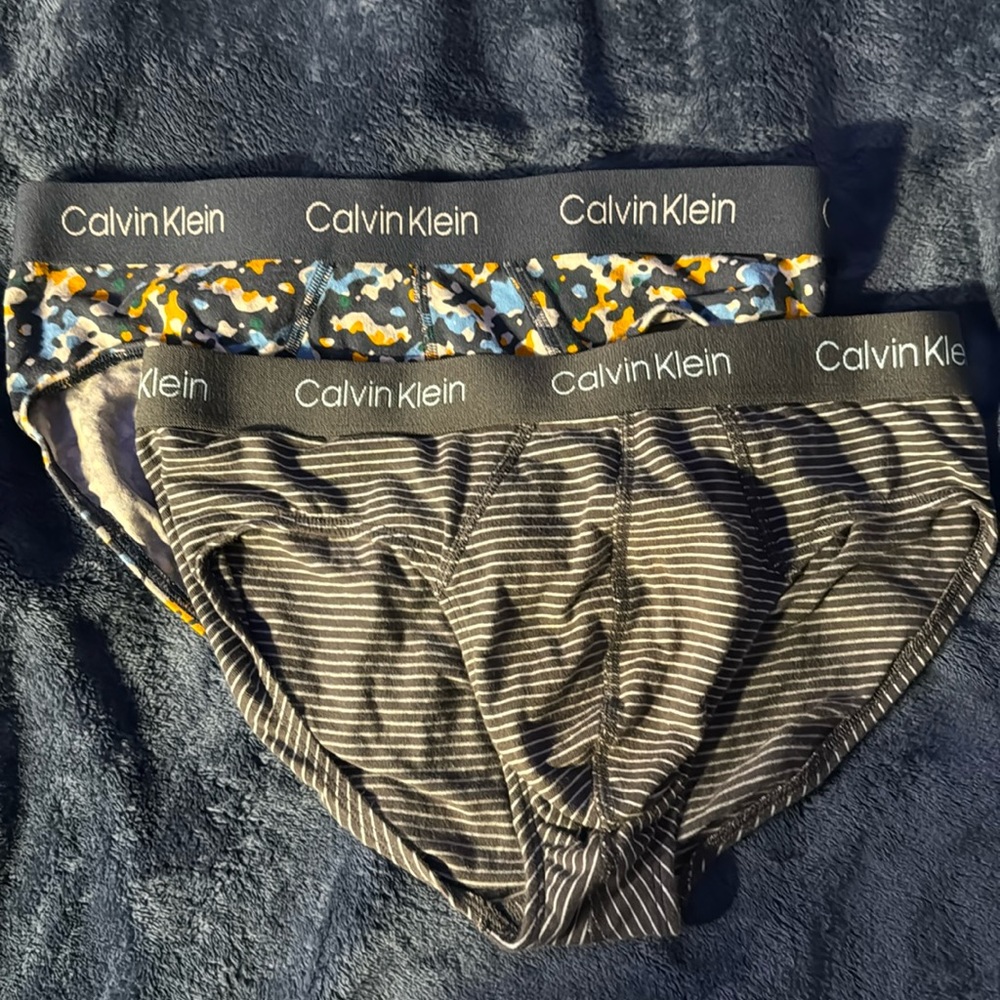 Calvin Klein Axis Hip Briefs 2 Pack size Medium